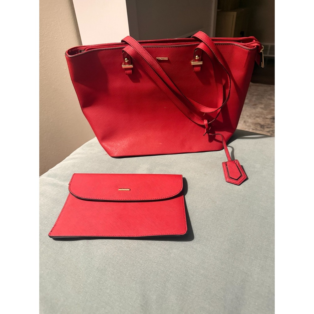 Lovevook Red Tote‎ Bag w Matching Clutch Set Gold Hardware Zip Top